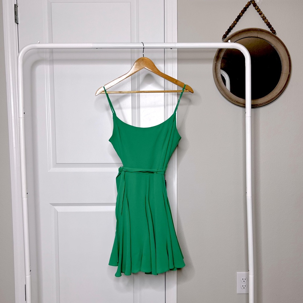 Juniors' Tie-Waist Bright Green Dress